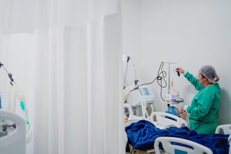 sc-declara-situacao-de-emergencia-em-saude-publica-por-causa-de-sindrome-respiratoria-aguda-grave